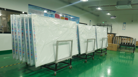 OEM IR Interactive Electronic Smart Whiteboard Finger Touch 82inch